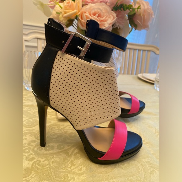 Juicy Couture multicolored stilettos - Picture 6 of 7